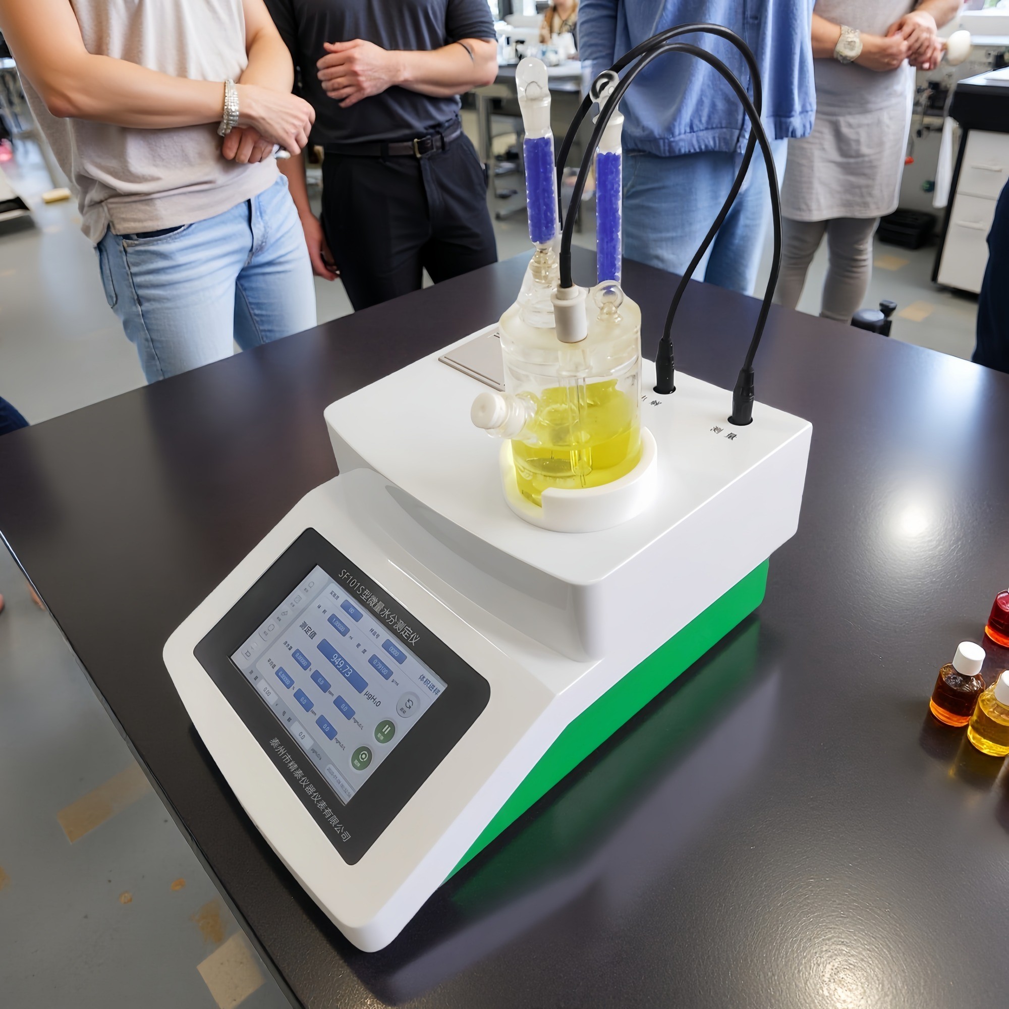 卡爾費(fèi)休水分測(cè)定儀SF101S